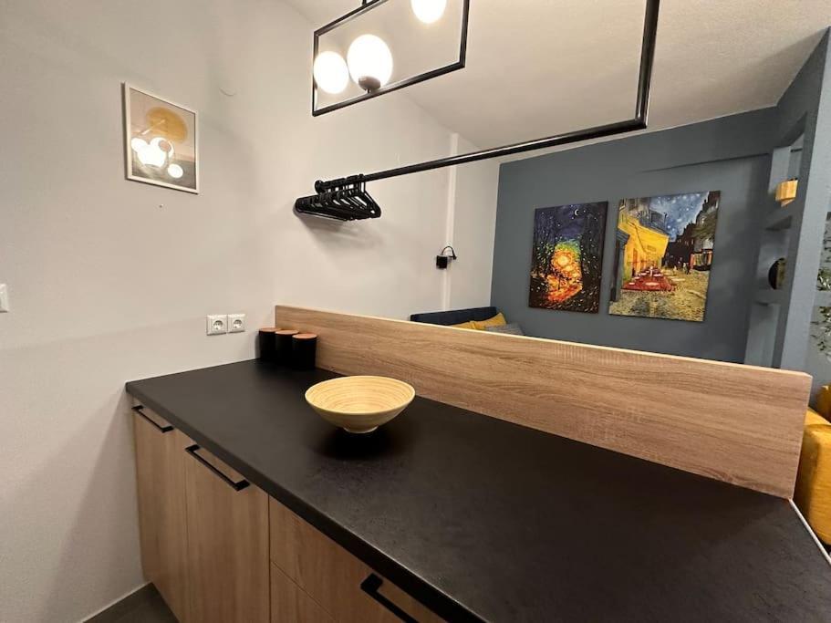 The Yellowblue Apartment, Downtown Salonicco Esterno foto