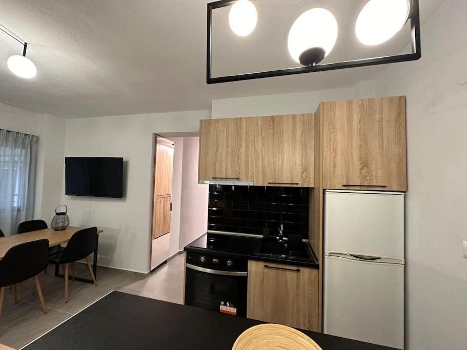 The Yellowblue Apartment, Downtown Salonicco Esterno foto
